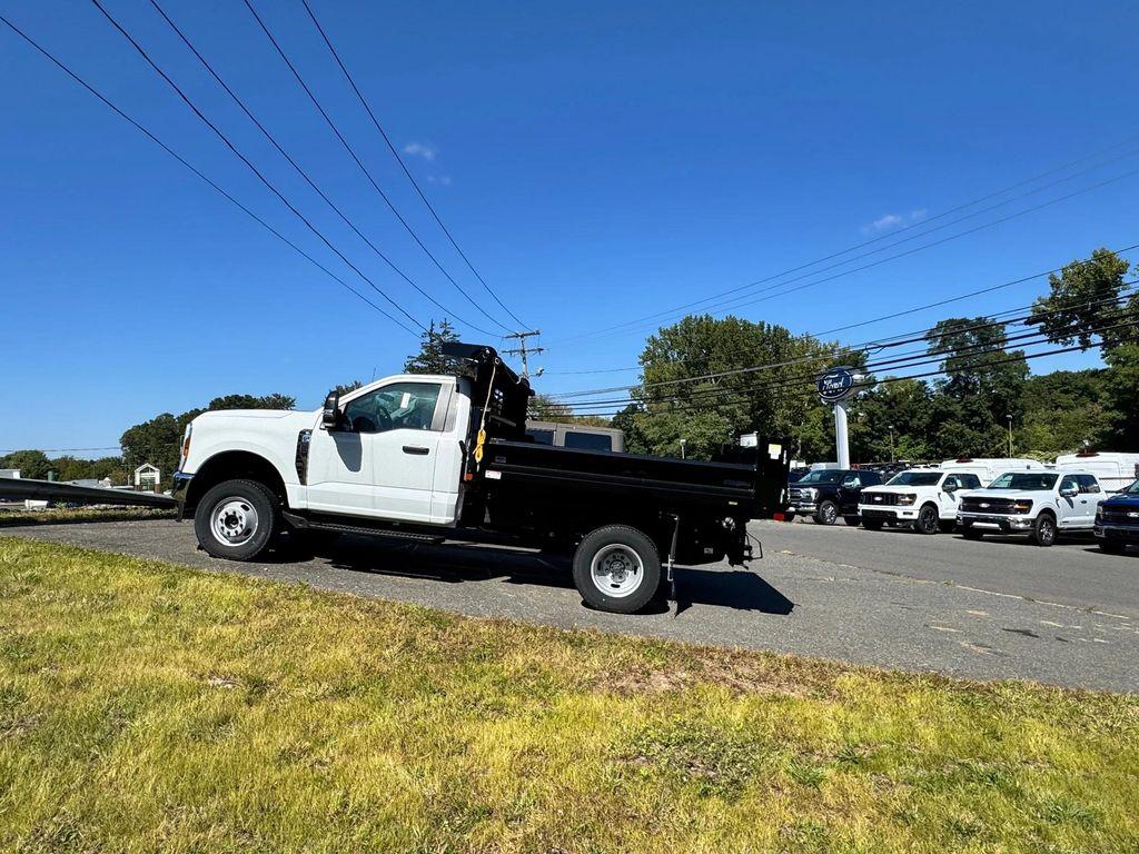 new 2024 Ford F-350 car, priced at $57,050