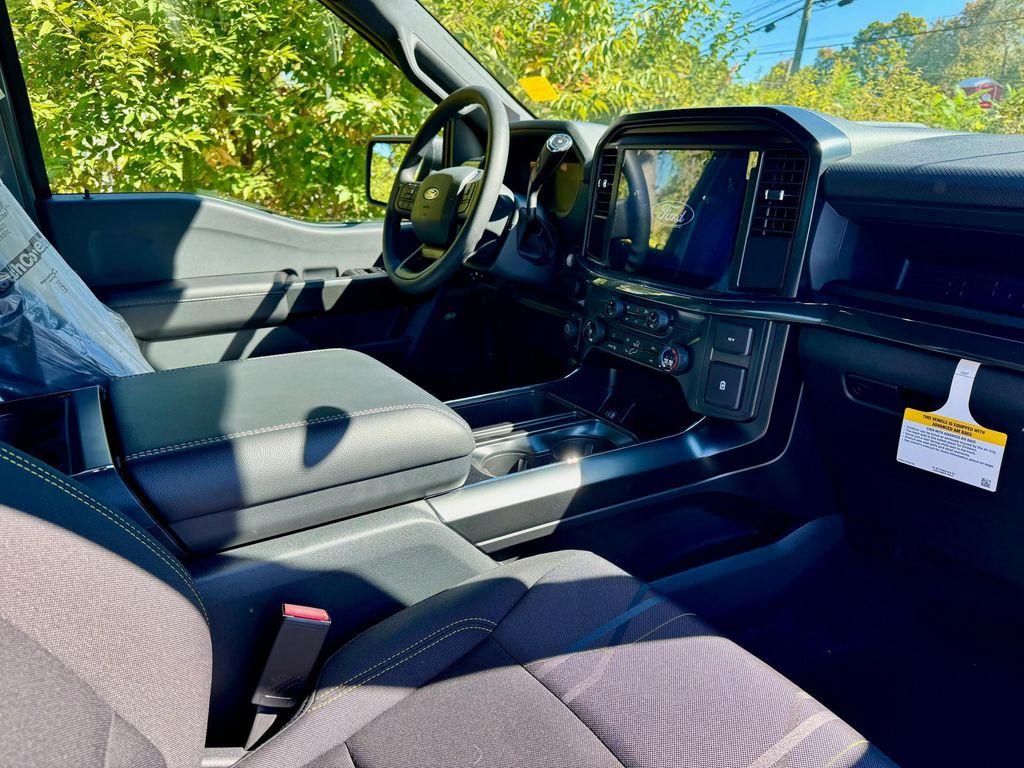 new 2025 Ford F-150 car, priced at $52,772