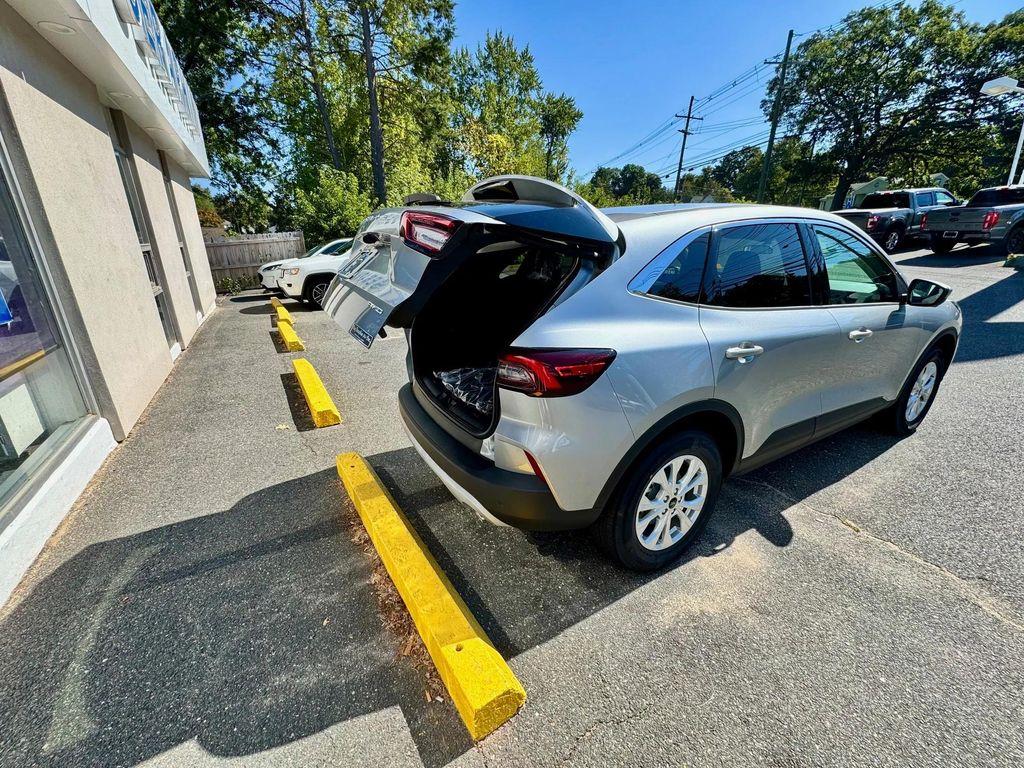 new 2024 Ford Escape car, priced at $31,860