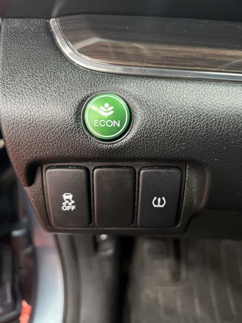 used 2015 Honda CR-V car, priced at $14,985