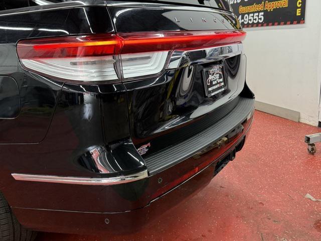 used 2022 Lincoln Navigator car, priced at $37,999