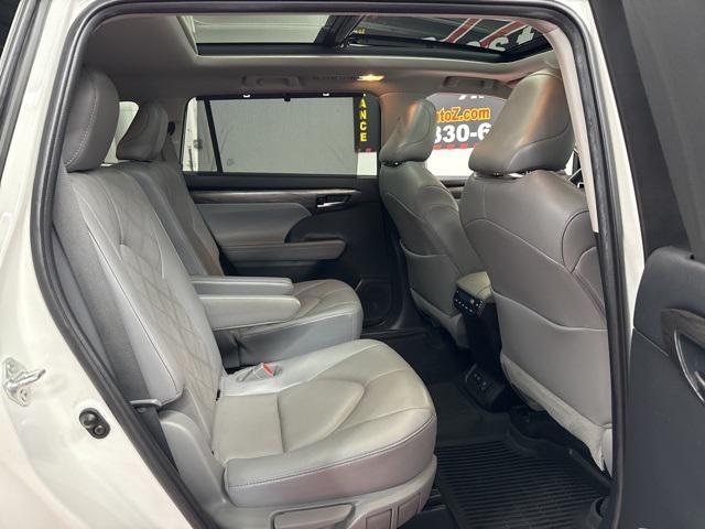 used 2021 Toyota Highlander car, priced at $32,985