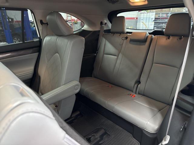used 2021 Toyota Highlander car, priced at $32,985