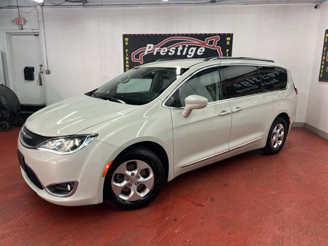 used 2017 Chrysler Pacifica car, priced at $13,961