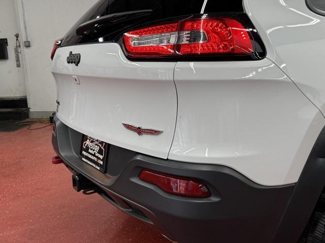 used 2017 Jeep Cherokee car, priced at $15,995