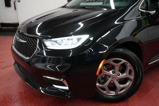 used 2023 Chrysler Pacifica car, priced at $27,990