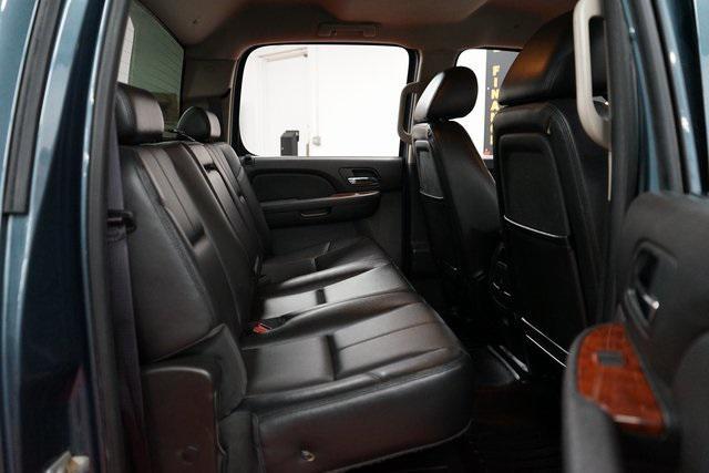 used 2012 GMC Sierra 2500 car, priced at $19,900