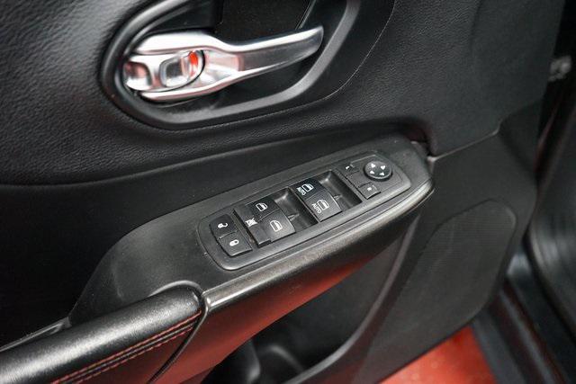used 2019 Jeep Cherokee car, priced at $14,985