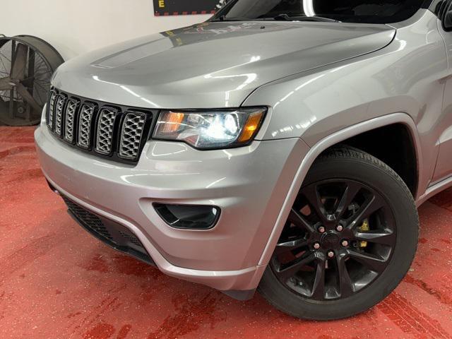 used 2018 Jeep Grand Cherokee car, priced at $19,246