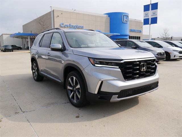 new 2025 Honda Pilot car, priced at $48,895