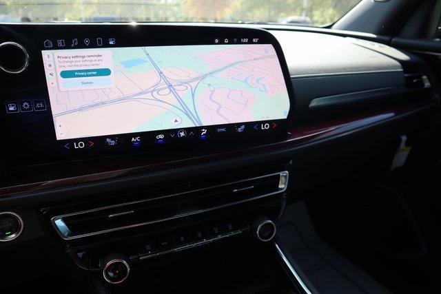 used 2024 Chevrolet Traverse car, priced at $43,900