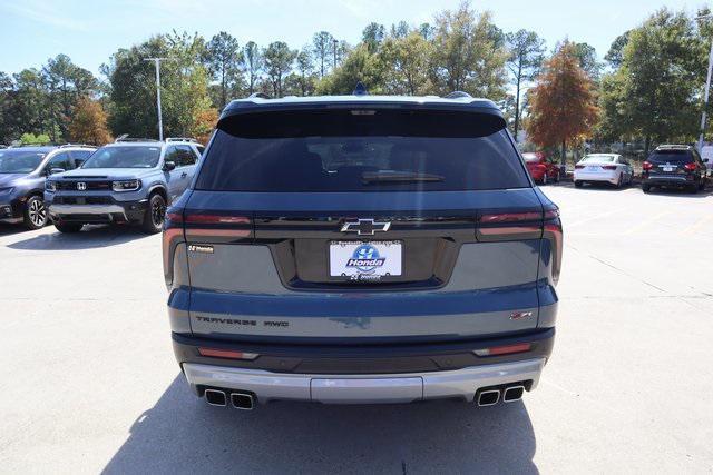 used 2024 Chevrolet Traverse car, priced at $43,900