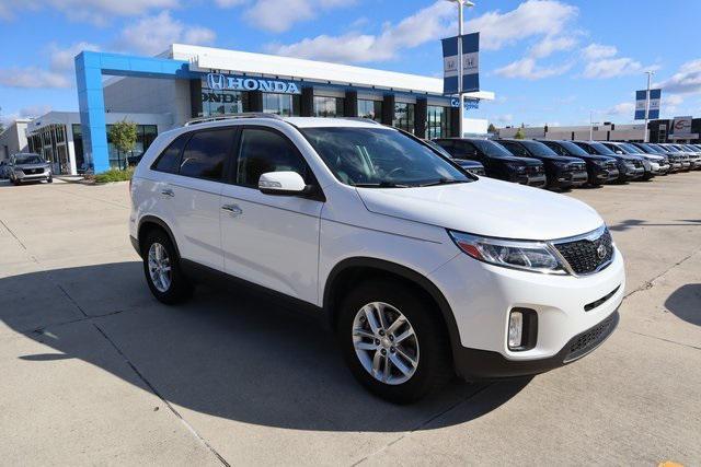 used 2014 Kia Sorento car, priced at $10,900