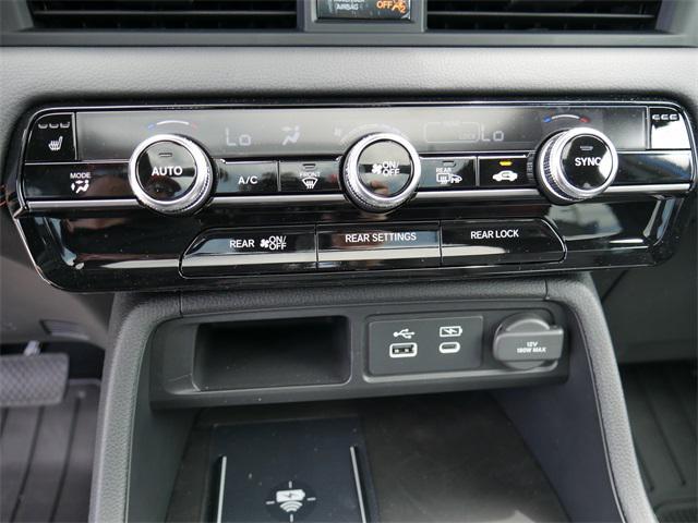 new 2025 Honda Pilot car, priced at $48,842