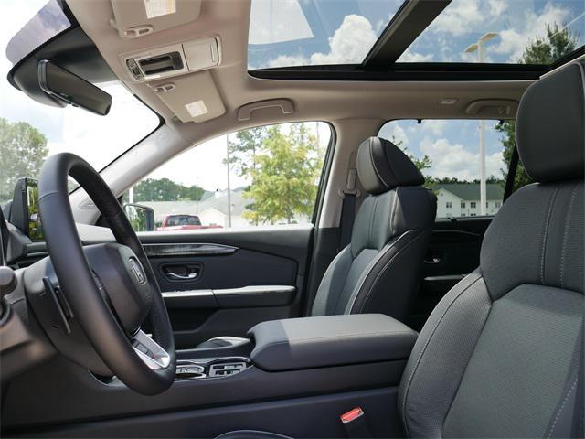 new 2025 Honda Pilot car, priced at $50,872