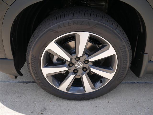 new 2025 Honda Pilot car, priced at $50,872