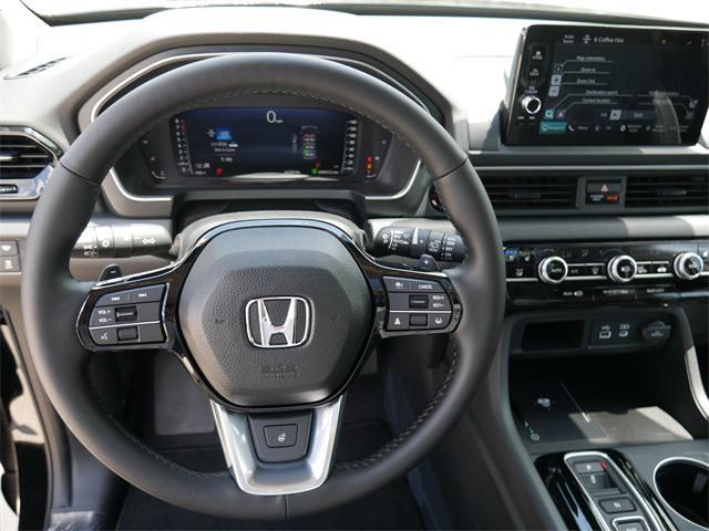 new 2025 Honda Pilot car, priced at $50,872