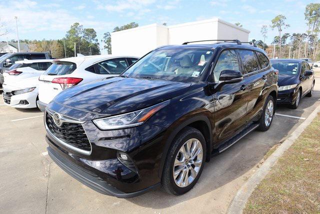 used 2021 Toyota Highlander car, priced at $35,500