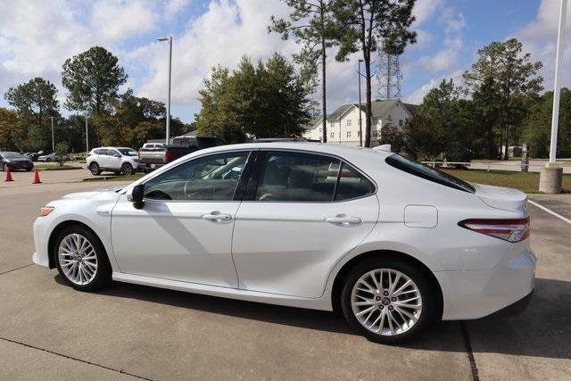 used 2018 Toyota Camry Hybrid car, priced at $18,500