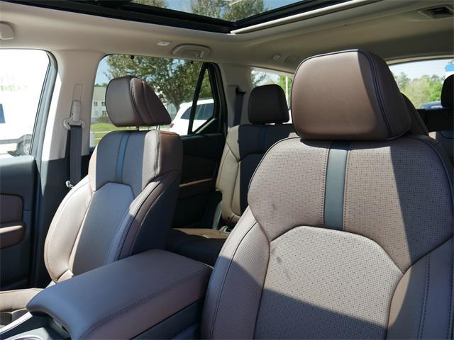 new 2025 Honda Pilot car, priced at $54,930