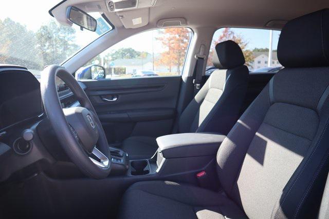 used 2025 Honda CR-V car, priced at $27,500