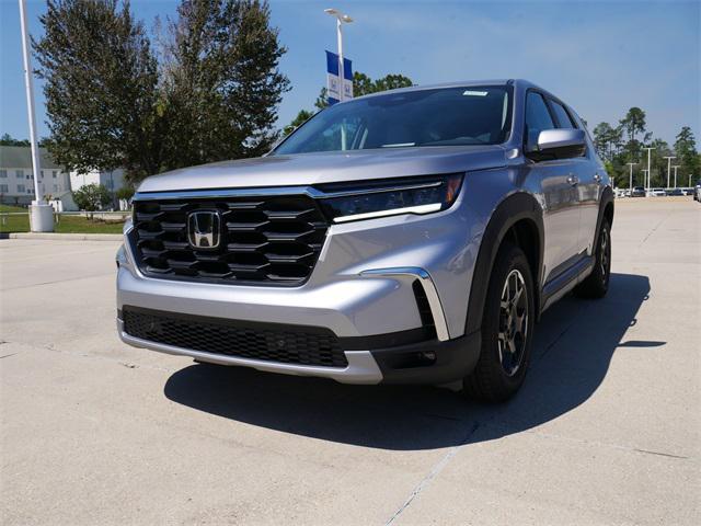 new 2025 Honda Pilot car, priced at $44,895