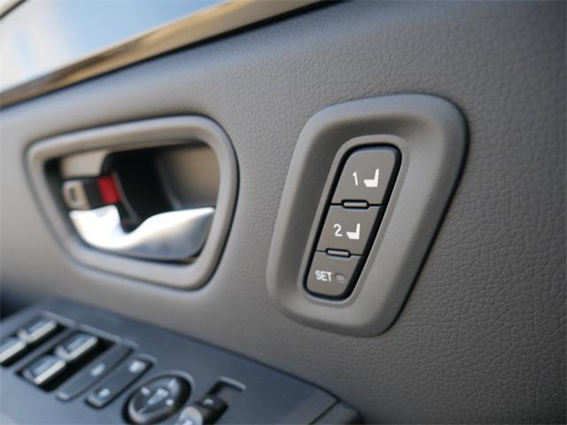 new 2025 Honda Pilot car, priced at $48,950