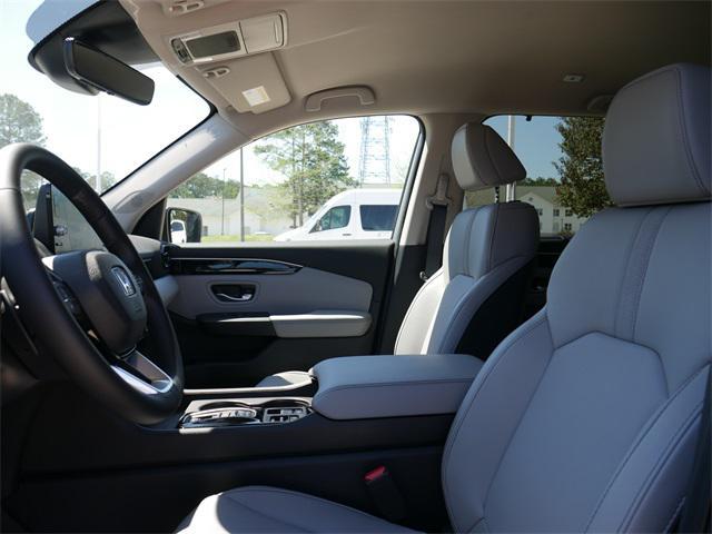 new 2025 Honda Pilot car, priced at $43,375