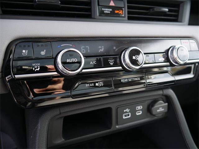 new 2025 Honda Pilot car, priced at $54,985