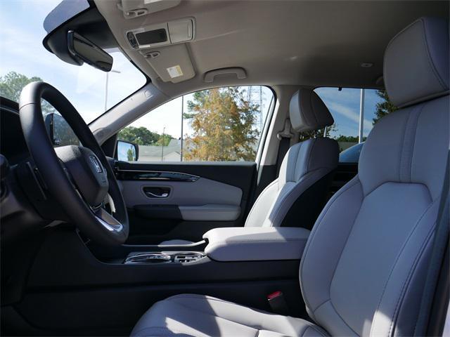 new 2025 Honda Pilot car, priced at $45,892