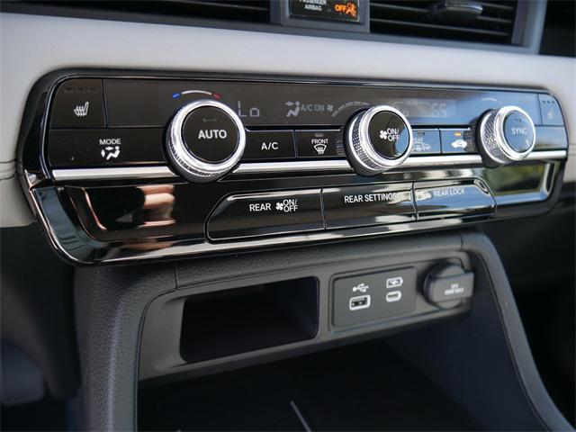 new 2025 Honda Pilot car, priced at $45,892