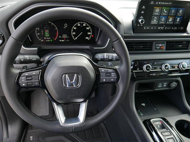 new 2025 Honda Pilot car, priced at $45,345