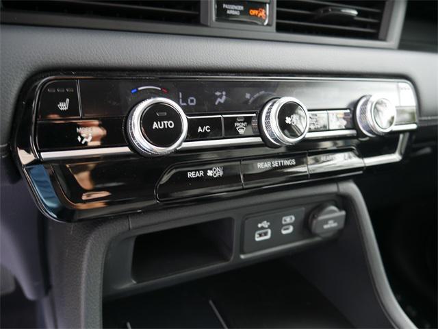 new 2025 Honda Pilot car, priced at $44,485