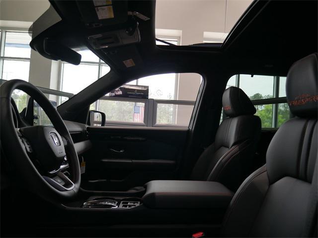 new 2025 Honda Pilot car, priced at $51,305