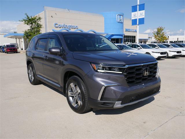 new 2025 Honda Pilot car, priced at $44,950