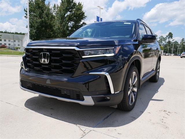 new 2025 Honda Pilot car, priced at $54,475