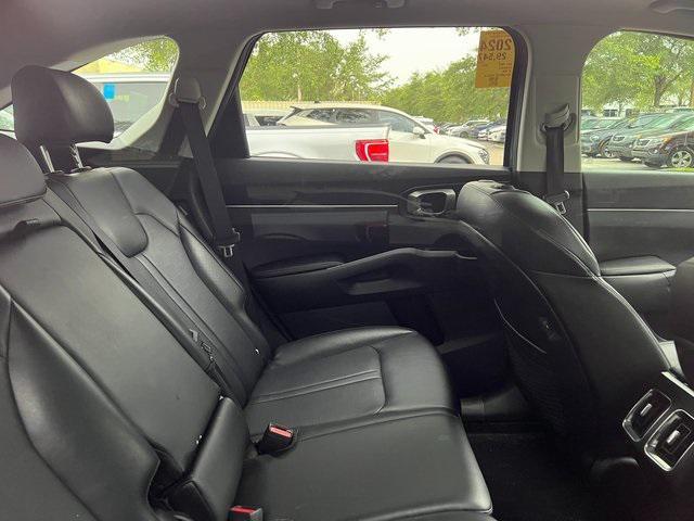 used 2024 Kia Sorento car, priced at $29,580