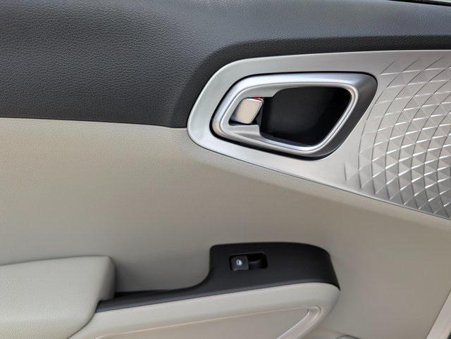 new 2025 Kia Soul car, priced at $21,601