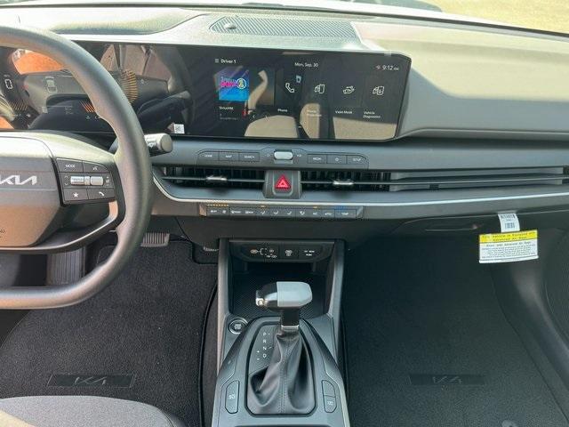 new 2025 Kia K4 car, priced at $22,215