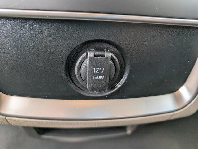 new 2025 Kia Carnival Hybrid car, priced at $41,730