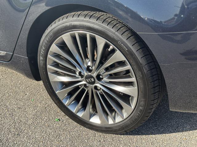 used 2019 Kia Cadenza car, priced at $20,496