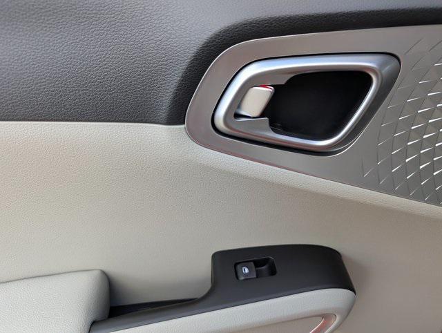 new 2025 Kia Soul car, priced at $21,009
