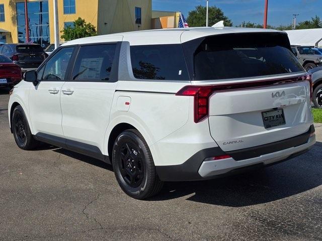 new 2025 Kia Carnival car, priced at $39,321
