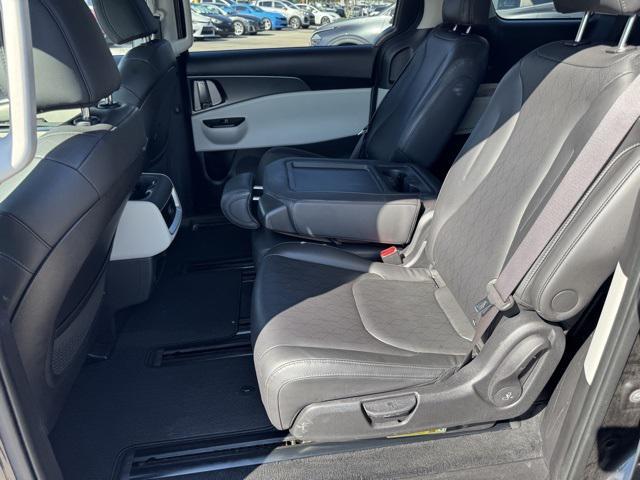 used 2024 Kia Carnival car, priced at $30,866
