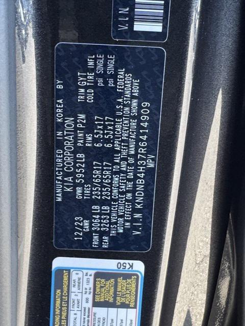 used 2024 Kia Carnival car, priced at $30,866
