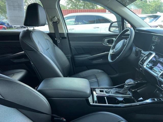 used 2023 Kia Sorento car, priced at $30,218