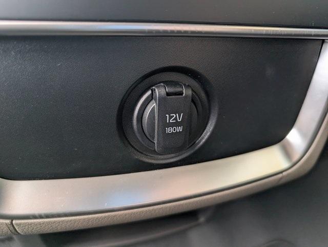 new 2025 Kia Carnival car, priced at $38,860