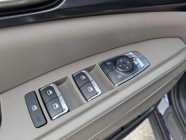 new 2025 Kia Carnival car, priced at $38,860