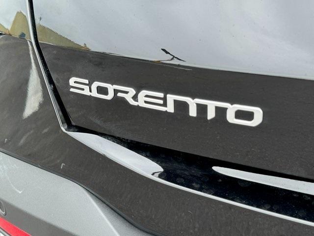 used 2025 Kia Sorento car, priced at $33,495