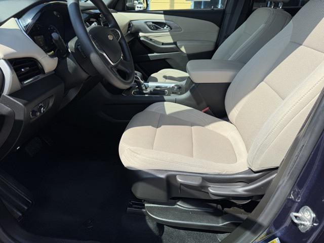 used 2022 Chevrolet Traverse car, priced at $26,100